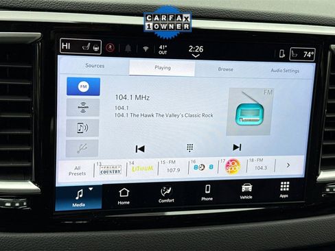 Used 2025 Chrysler Voyager LX image 25