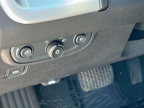 Certified 2023 GMC Terrain SLT image 13