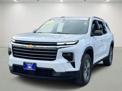 Certified 2025 Chevrolet Traverse LT