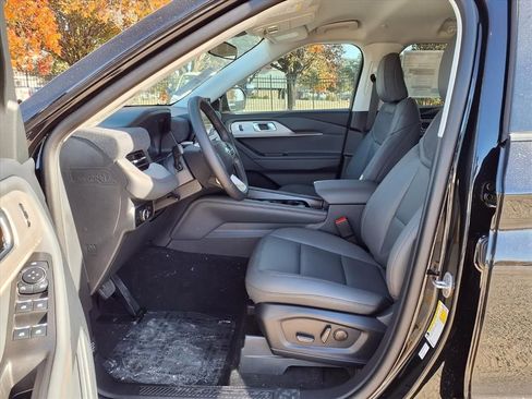 New 2026 Ford Explorer Active w/ Active Comfort Package image 25