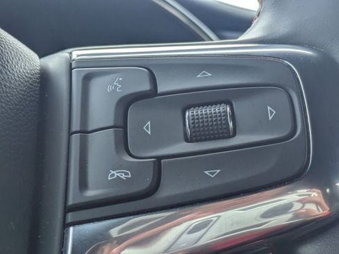 Certified 2023 Chevrolet Blazer RS w/ Driver Confidence II Package image 25