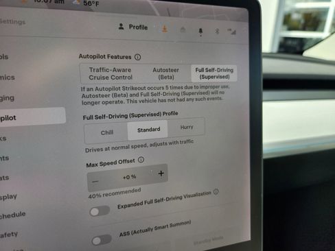 Used 2020 Tesla Model Y Long Range image 32