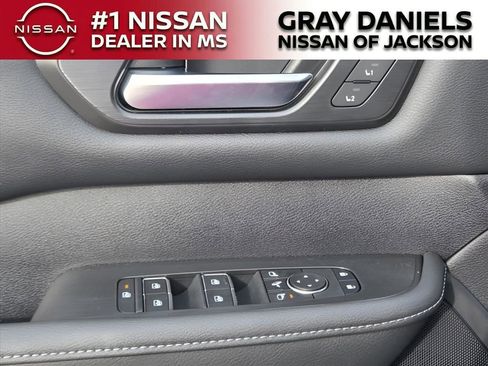 New 2026 Nissan Armada SL w/ Captain's Chari Seat Package RWD image 15