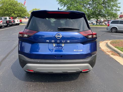 Used 2023 Nissan Rogue SV AWD/4WD image 5