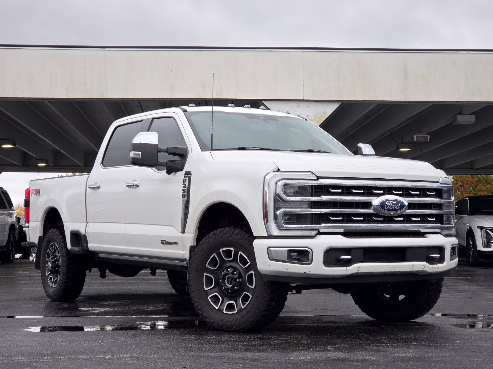 Used 2024 Ford F350 Platinum w/ FX4 Off-Road Package AWD/4WD image 1