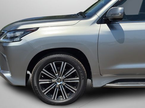 Used 2018 Lexus LX 570 4WD w/ Luxury Package image 27