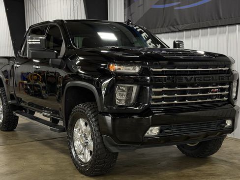 Used 2021 Chevrolet Silverado 2500 LTZ w/ Z71 Chrome Sport Edition AWD/4WD image 15