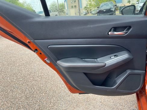 Used 2020 Nissan Altima 2.5 SR w/ Premium Package image 16