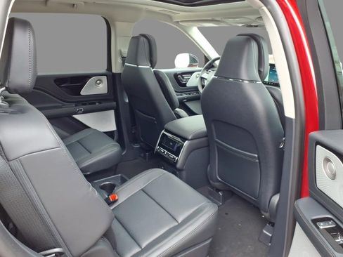 New 2026 Lincoln Aviator Reserve image 11