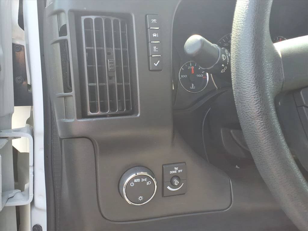 Used 2025 GMC Savana 3500 LT w/ LT Preferred Equipment Group RWD image 19