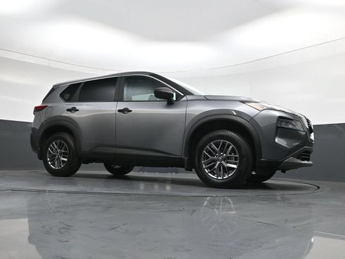 Used 2023 Nissan Rogue S AWD/4WD image 42