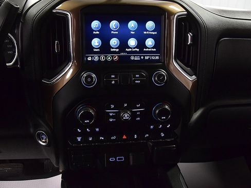 Used 2021 Chevrolet Silverado 2500 High Country w/ Z71 Off-Road Package image 28