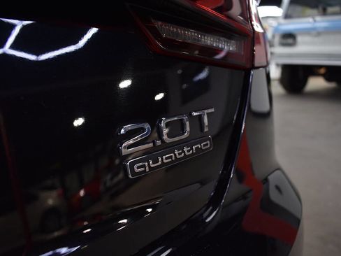 Used 2018 Audi A4 2.0T Premium w/ Convenience Package image 2