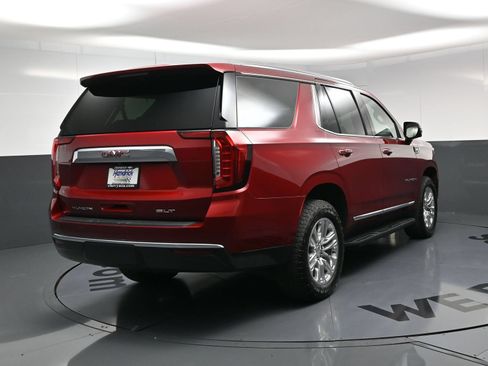 Used 2023 GMC Yukon SLT w/ SLT Premium Package AWD/4WD image 9