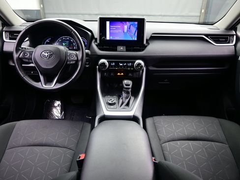 Used 2023 Toyota RAV4 XLE w/ XLE Grade Weather Package AWD/4WD image 17