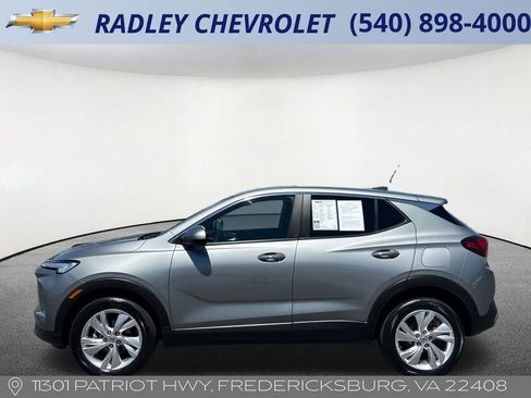 Used 2025 Buick Encore GX Preferred AWD/4WD image 16