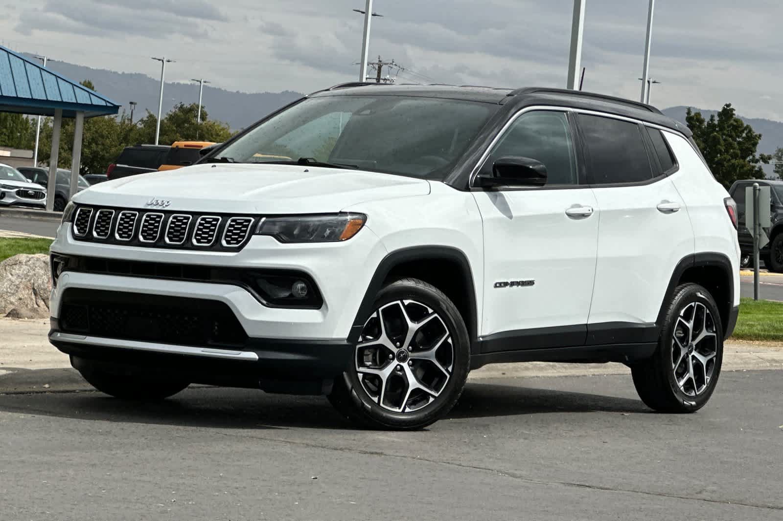 Used 2025 Jeep Compass Limited AWD/4WD image 1