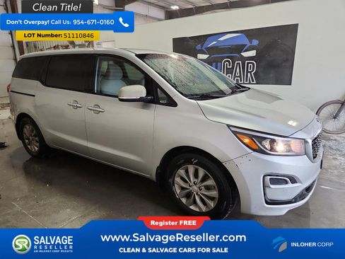 Used 2019 Kia Sedona LX FWD image 5