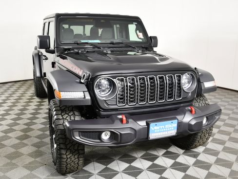 Used 2026 Jeep Gladiator Rubicon image 3