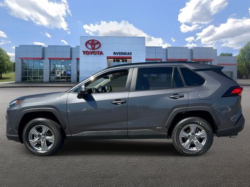 Certified 2025 Toyota RAV4 XLE AWD/4WD image 4