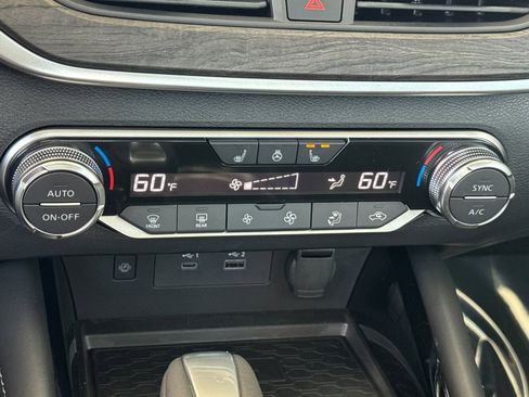 New 2025 Nissan Altima 2.5 SL image 21