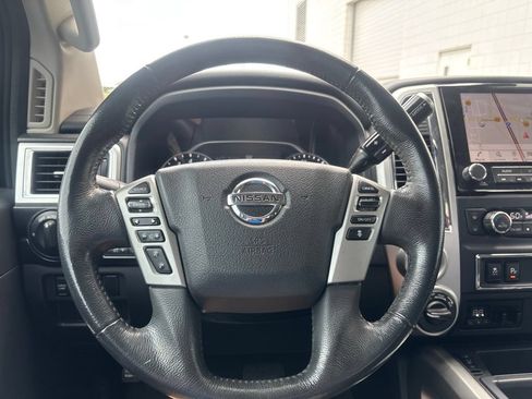 Used 2021 Nissan Titan SV w/ SV Convenience Package AWD/4WD image 19