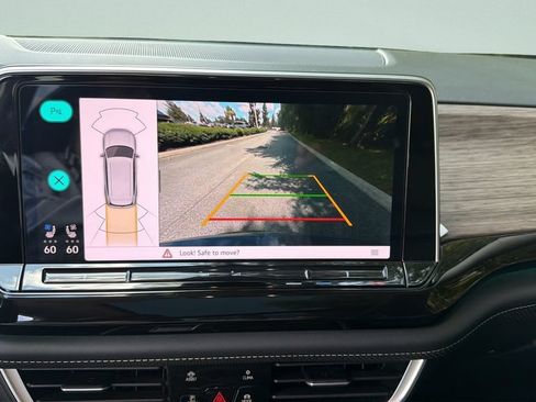 Certified 2025 Volkswagen Atlas SEL AWD/4WD image 14