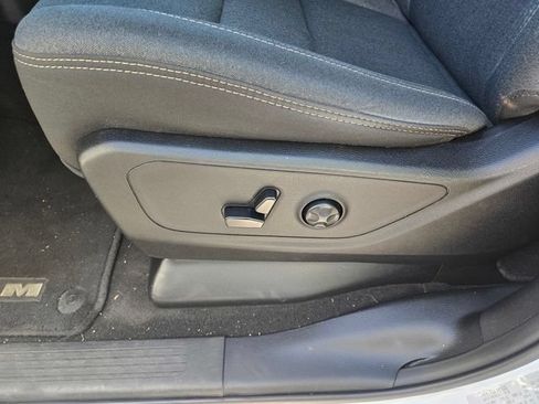 Used 2019 RAM 1500 Big Horn AWD/4WD image 15