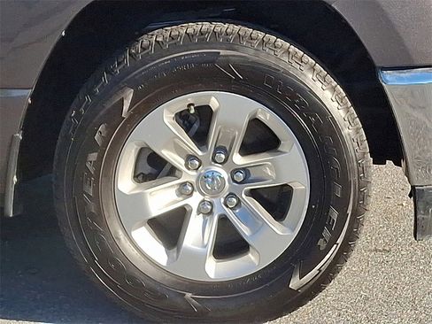 Used 2023 RAM 1500 Laramie image 11