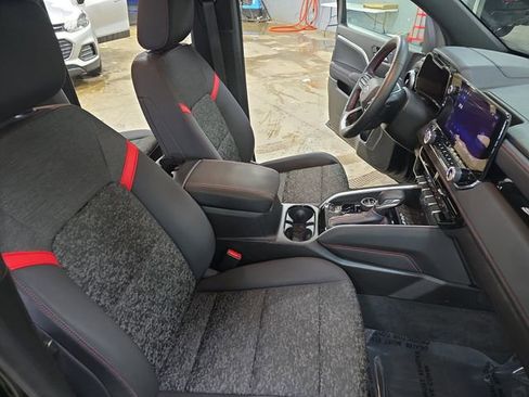 Used 2023 Chevrolet Colorado Z71 w/ Z71 Convenience Package 2 image 10