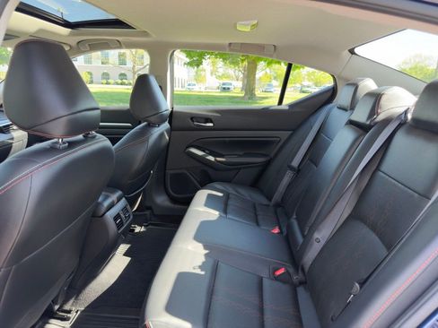Used 2022 Nissan Altima 2.5 S FWD image 22