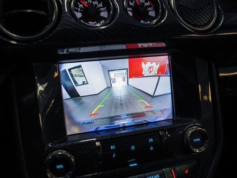 Used 2020 Ford Mustang Shelby GT350 w/ Technology Package RWD image 8