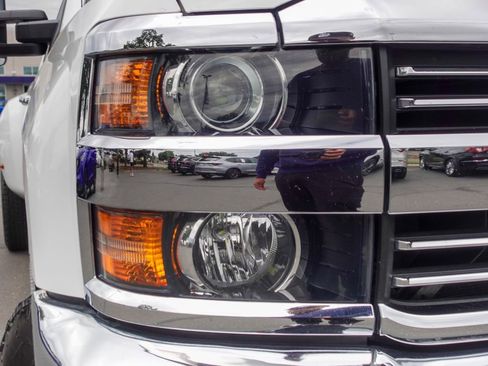 Used 2019 Chevrolet Silverado 3500 LTZ w/ Duramax Plus Package image 3