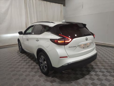 Used 2021 Nissan Murano S FWD image 2