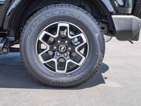 New 2026 Ford Bronco Outer Banks AWD/4WD image 8