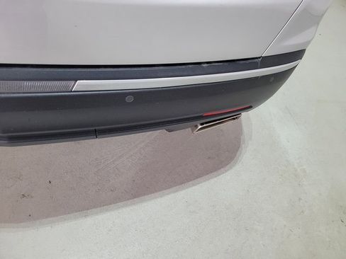 Used 2018 Cadillac XT5 FWD image 10