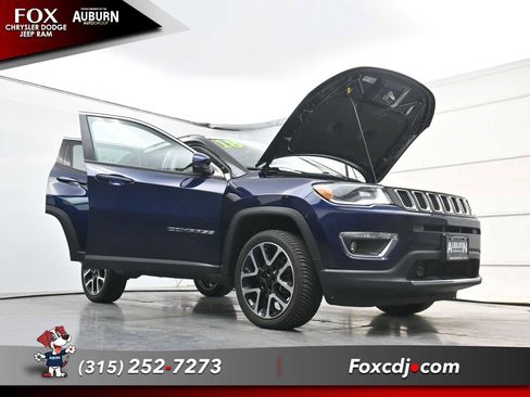 Used 2018 Jeep Compass Limited w/ Navigation Group AWD/4WD image 33
