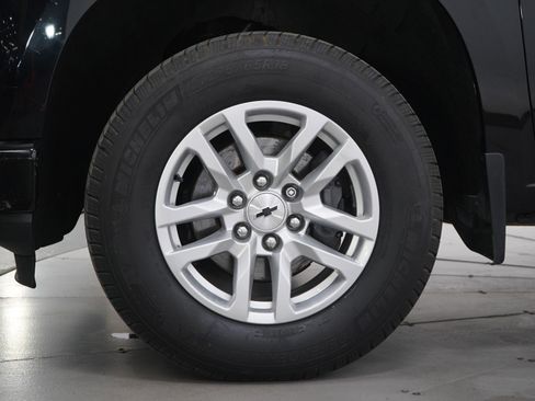 Used 2019 Chevrolet Silverado 1500 RST image 31