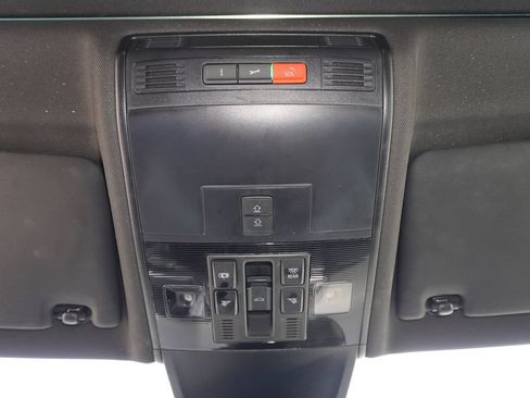 Used 2022 Volkswagen Tiguan SE R-Line FWD image 26