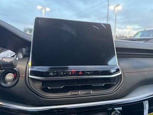 New 2026 Jeep Compass Trailhawk image 26