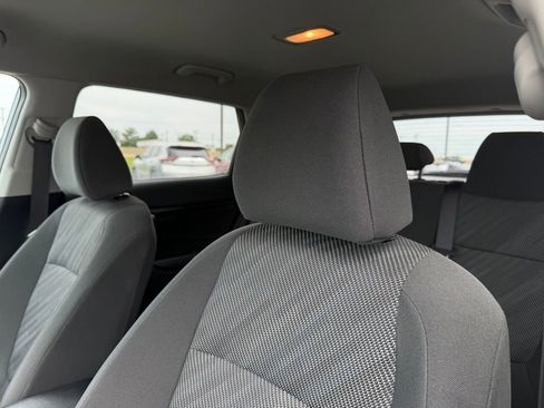 Used 2022 Kia Seltos LX AWD/4WD image 11