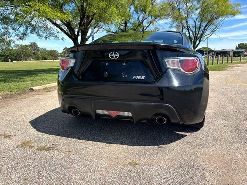 Used 2013 Scion FR-S 2dr Cpe Man (Natl) image 24