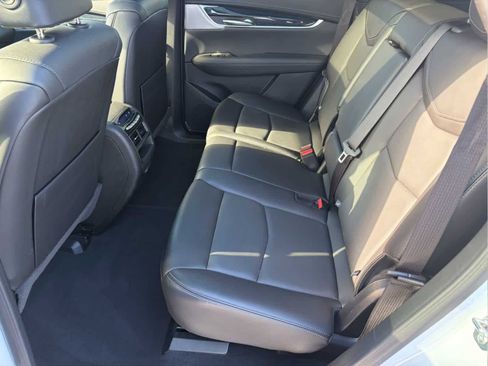 Used 2025 Cadillac XT5 Premium Luxury AWD/4WD image 16