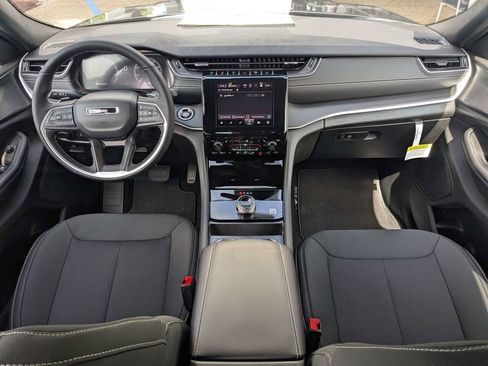 New 2026 Jeep Grand Cherokee L 2WD image 16