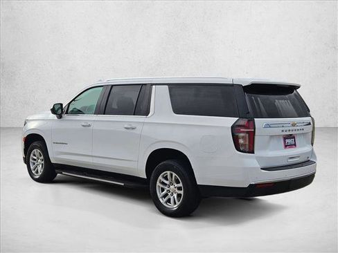 Used 2024 Chevrolet Suburban LT image 7