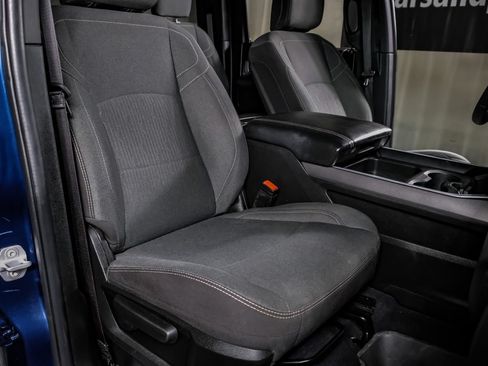 Used 2024 RAM 3500 Big Horn w/ Sport Appearance Package AWD/4WD image 30