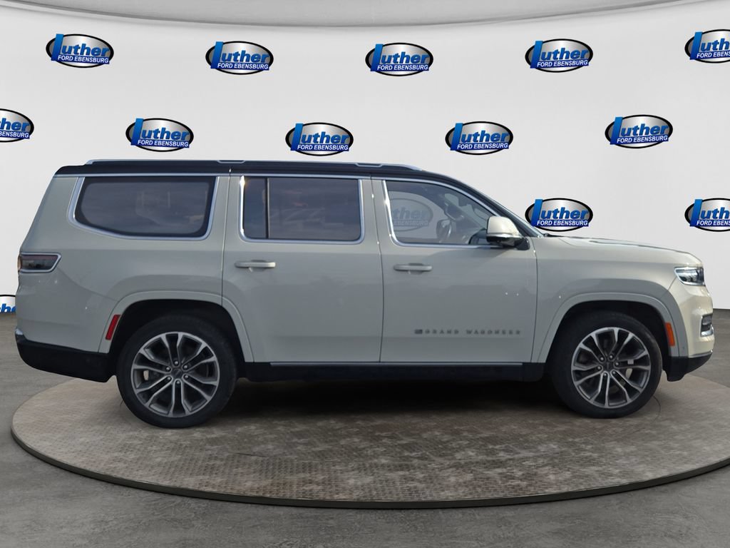 Used 2022 Jeep Grand Wagoneer Series III AWD/4WD image 6