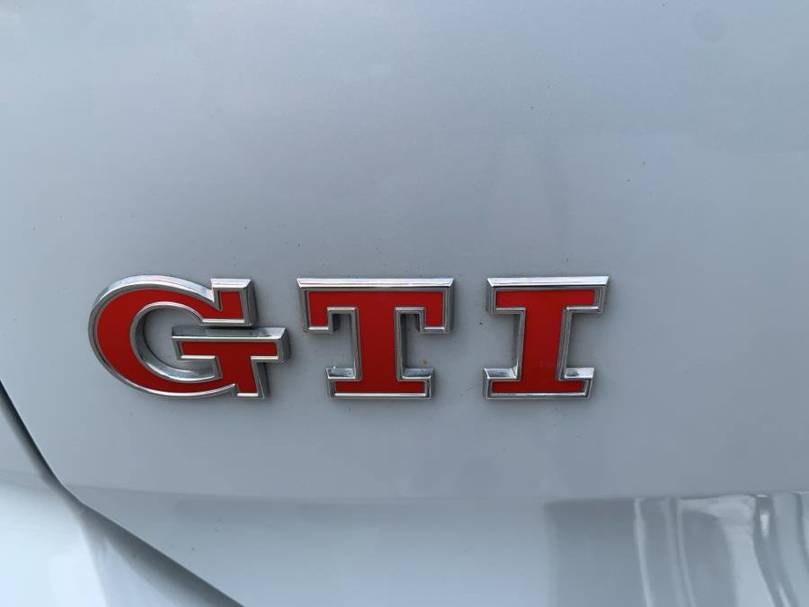 Used 2019 Volkswagen GTI SE w/ SE Experience Package FWD image 26
