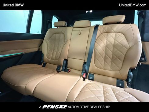 Used 2026 BMW X7 xDrive40i AWD/4WD image 21