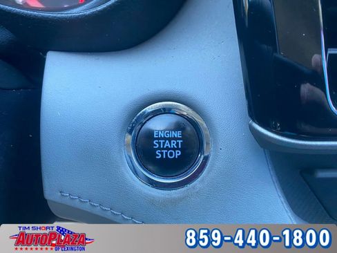 Used 2022 Toyota Highlander LE image 39